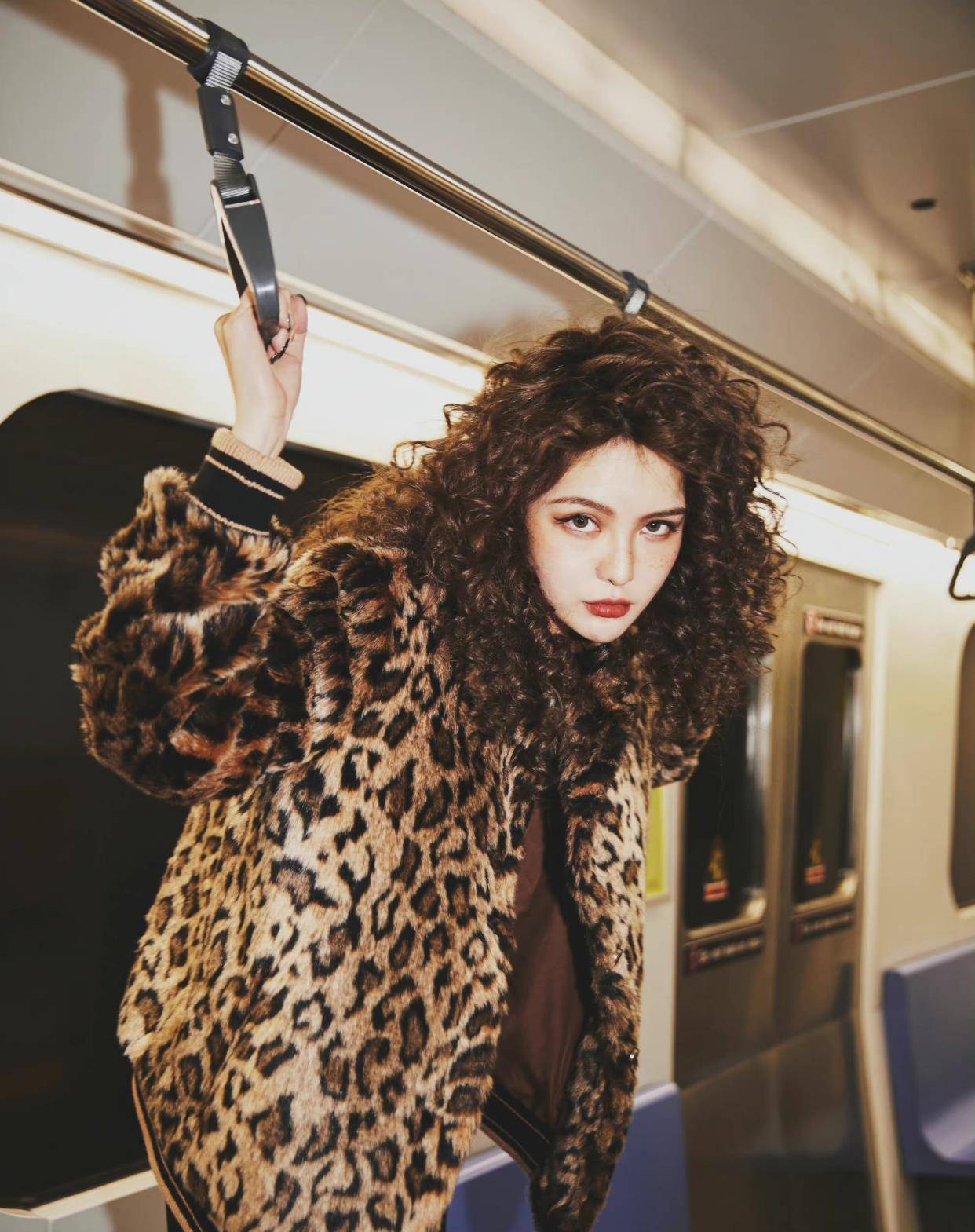 亲和力网红“一姐”周扬青,是如何做到出道至今无恶评!