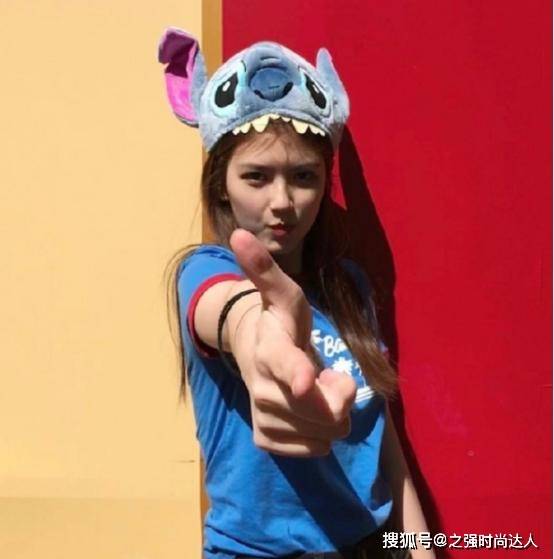 牛油果 女孩子好像很喜欢穿T恤，平常风格应该大多数是休闲风吧