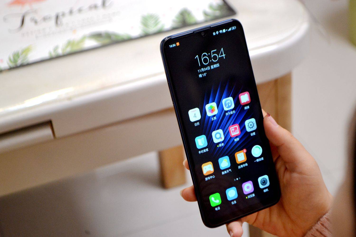 主打全国产内置华为hms服务!乐视s1首发测评_手机