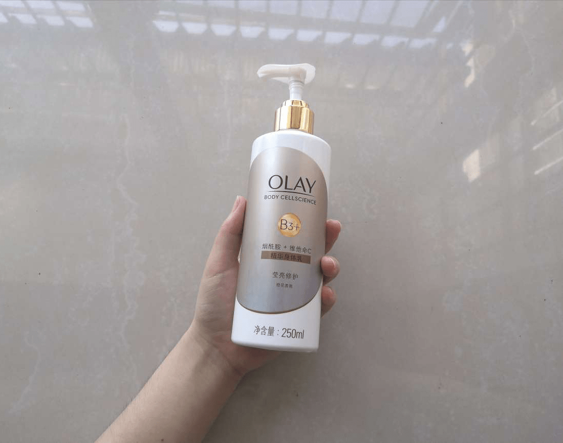olay9款身体乳孕妈实测：凡士林长毛，olay成分不安全！玉泽味道难闻