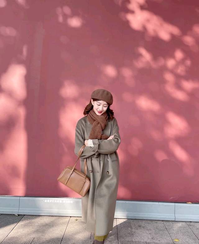 服装 不想成为别人眼中的“大妈”，穿对了很关键，可以试试裙装穿搭