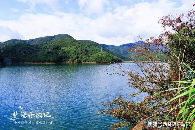 浙江宁海有一个古村，为抗倭寇建成迷宫式庭院，周边风景美不胜收