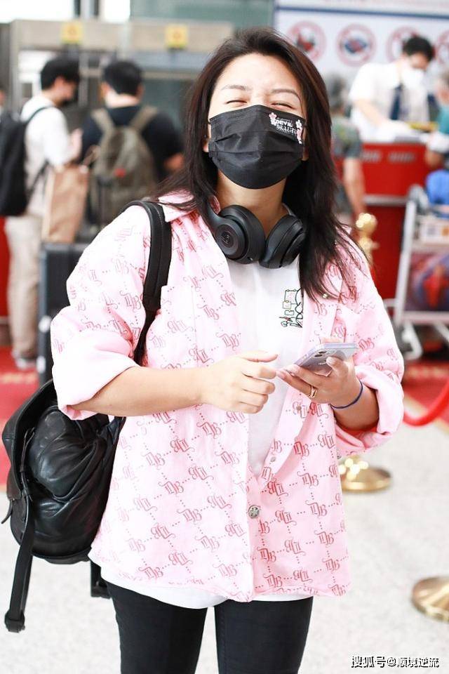 进行 浅粉、深粉都有吸引力，选择粉色服饰穿搭，满足你的少女心