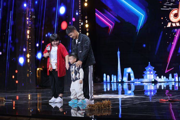 梦想|《点赞！达人秀》女版“洪金宝”苦练武术20年，被谢霆锋邀请合作