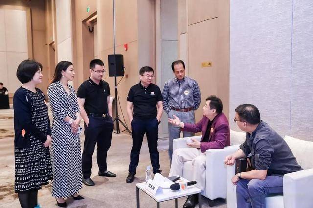 以数据为基础的时代背后，哪些因素在起关键作用？丨章苏阳独家