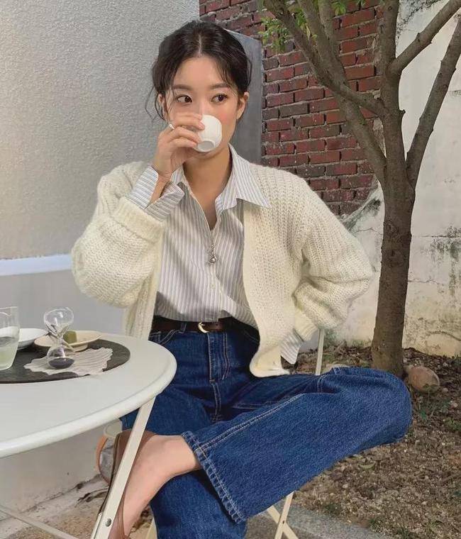 毛衣 今秋流行的6件内搭 + 外套，太时髦