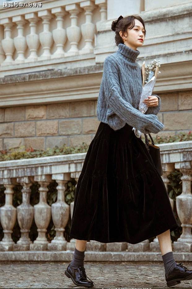 毛衣 冬季就适合穿“法式风毛衣”，这些单品百搭又显气质，美得高级