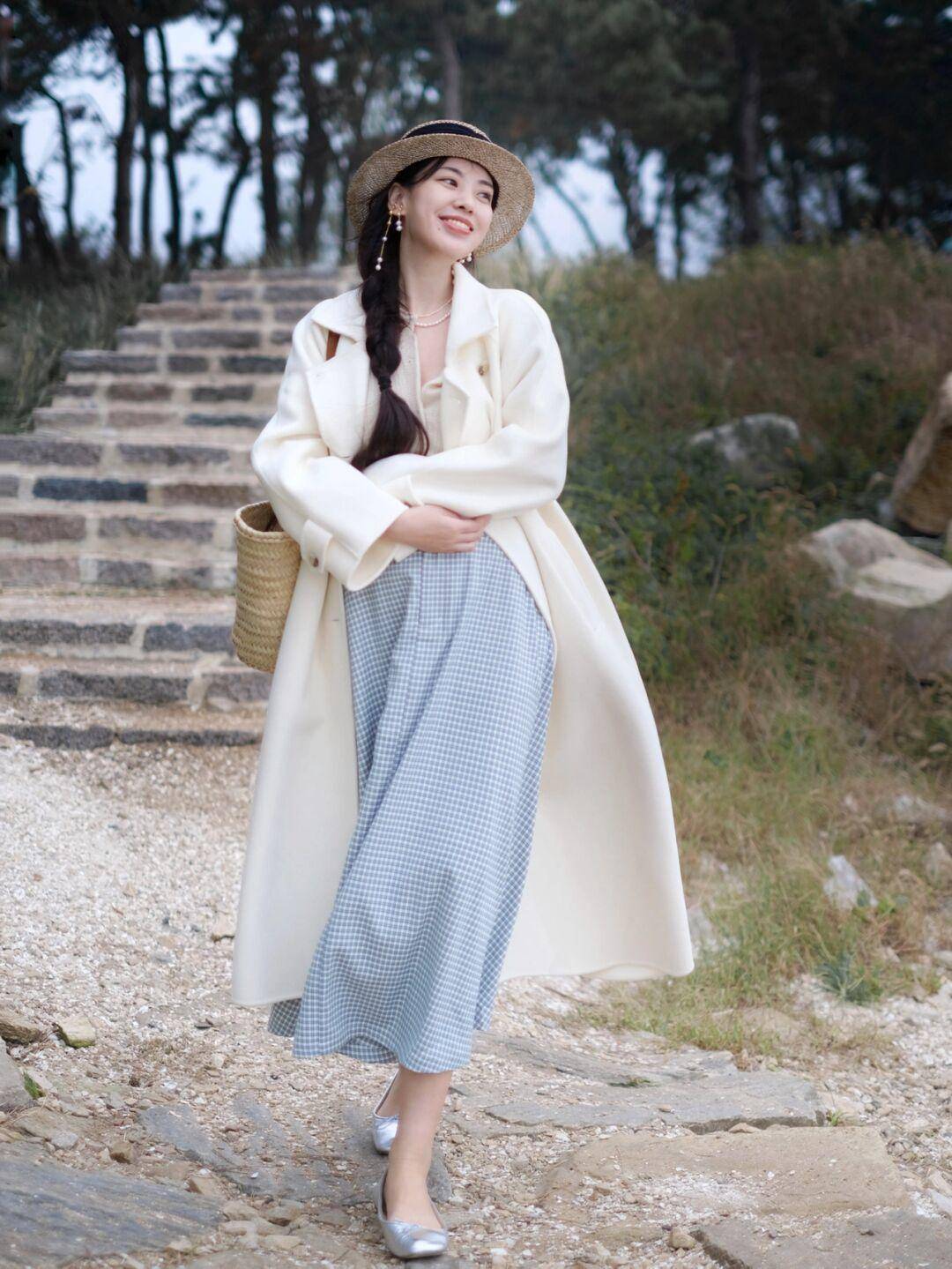 小个子 冬天想要穿出时尚感，怎么能少得了风衣？这些穿搭保暖又洋气