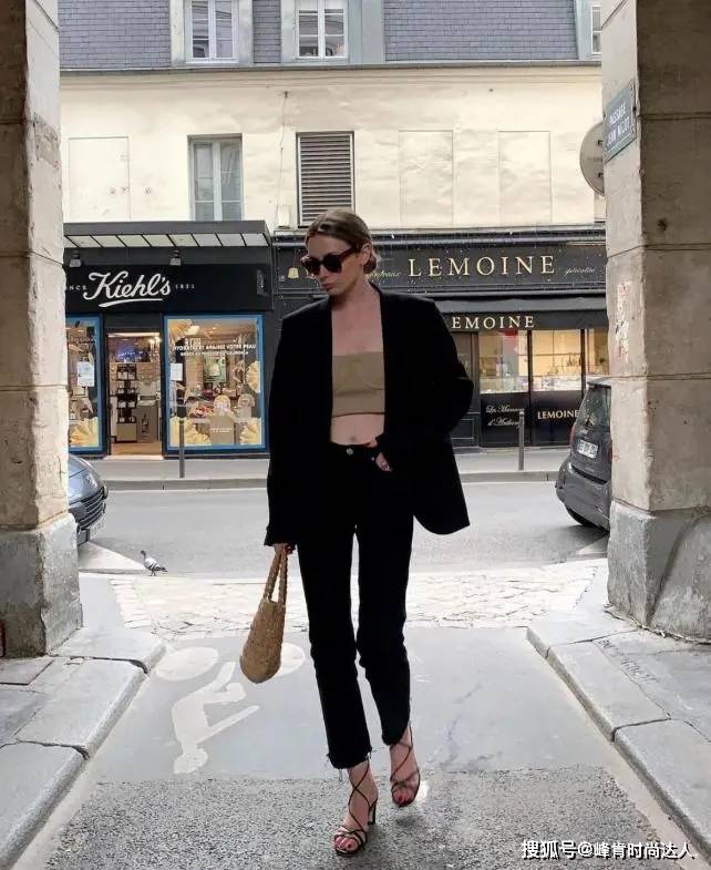 季节 管它流行什么色，秋冬穿好这3个颜色，时髦一整个季节
