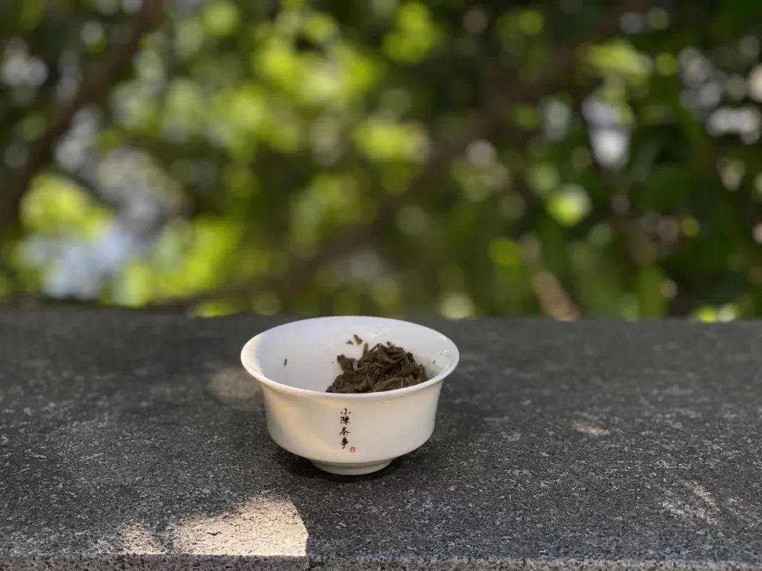 因为|酸味比苦味更过分,在白茶和红茶中喝到,赶紧舍弃吧!