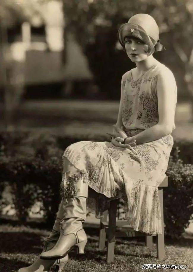 进行 能够展示出帅气的感觉，美丽的同时让冬天穿搭更保暖