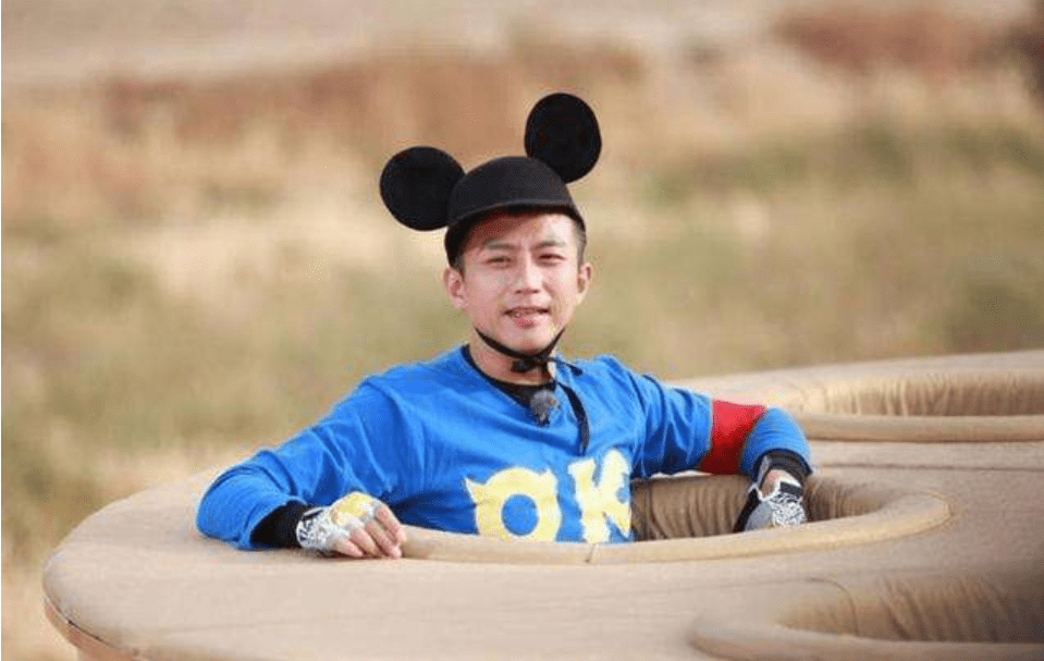 邓超|灾难打不垮的孝子邓超，为了帮父亲和大姐治病疯狂接戏赚钱