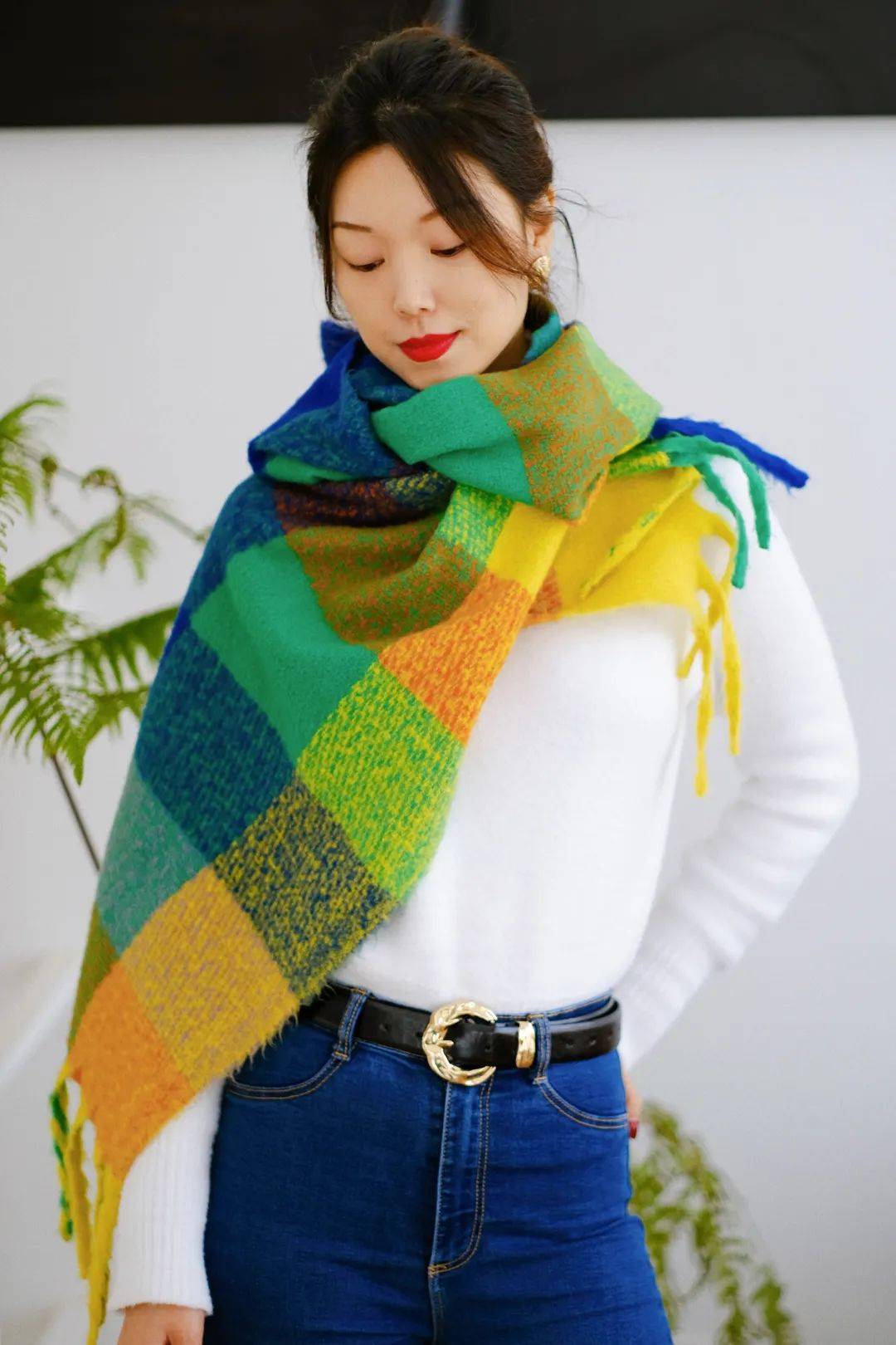 披肩 这个寒冬，跟着Lisa虞书欣一起玩转围巾的7种花式系法吧