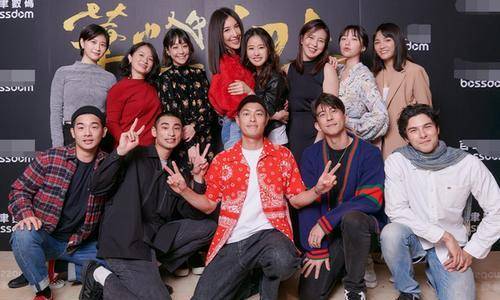 因为|林心如的《华灯初上》曝预告,角色装扮妖艳,老公霍建华将客串