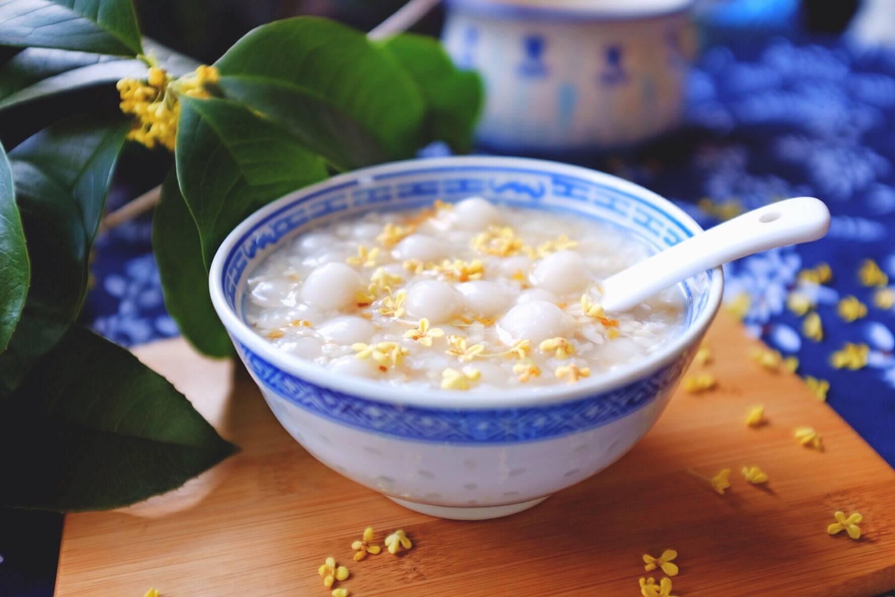 天气越来越冷 花10分钟给自己做一份酒酿小圆子 入口清香补气血 桂花