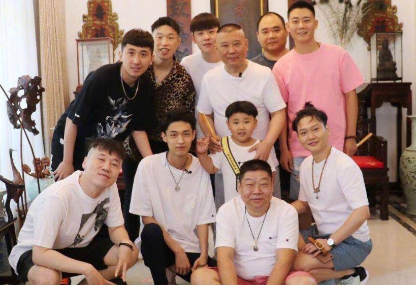 要求|德云社龙字科招生，郭德纲独自带队，要求年龄不超过三十岁