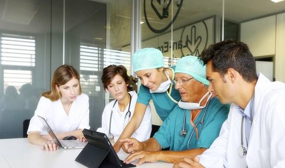 红细胞|身体如果出现这些异常的时候，最去做一个尿检，小心尿毒症找上门