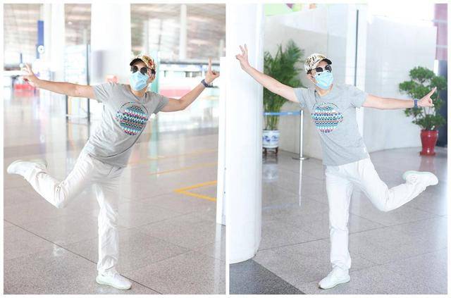 戴印|蔡国庆真不服老，53岁戴印花帽配白裤子显腿长，身材健壮仍如少年