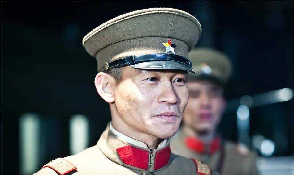 余皑磊的"中国一句老话",带火了一部剧,才看半集我就沦陷了_和平