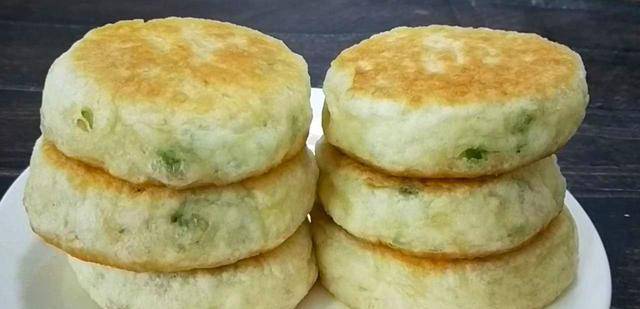 做法|早餐发面饼最简单做法，比面包暄软，比馒头简单，一周3次不够吃