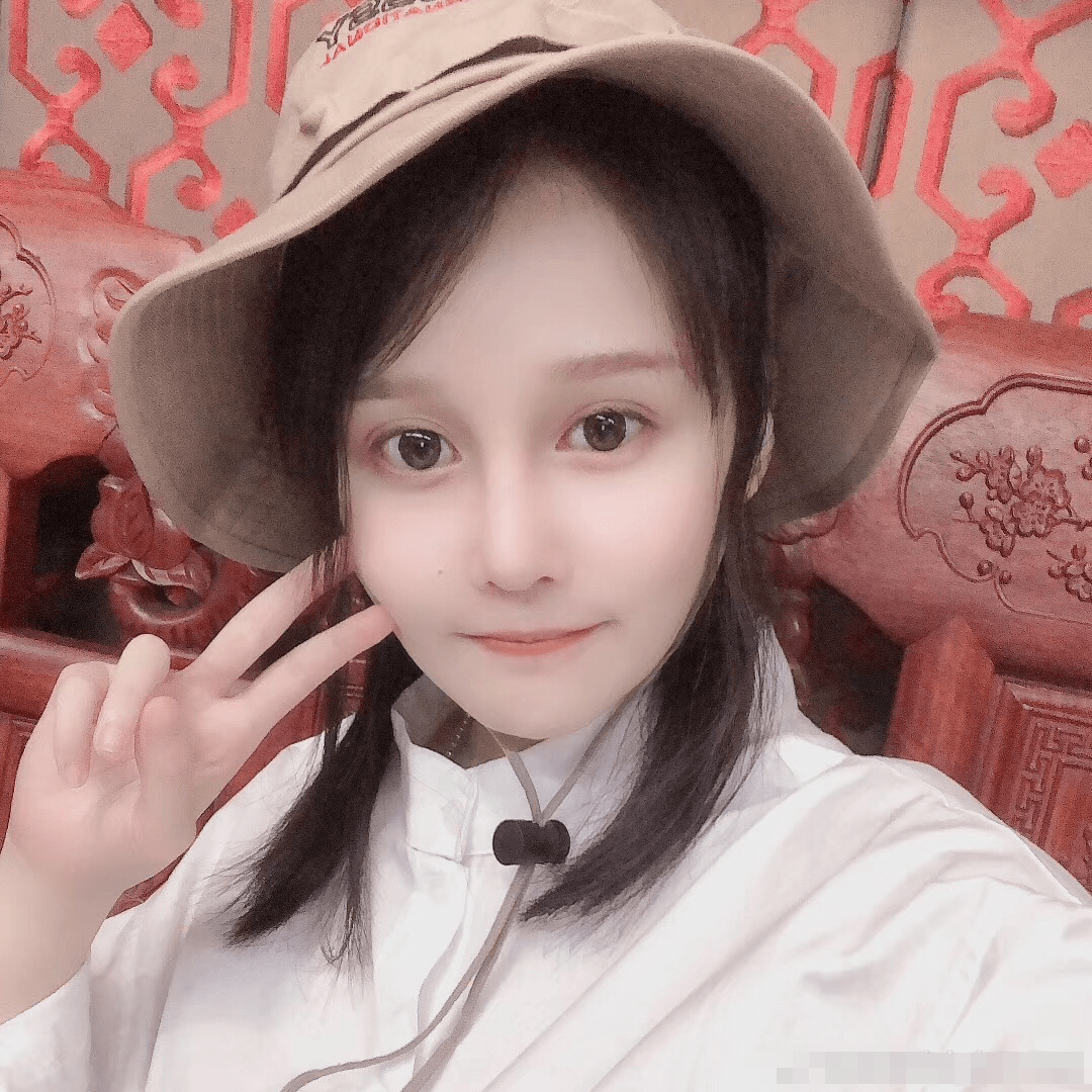 原创千万网红"可爱屁"露脸翻车?撞脸赵本山女儿,网友:还不如不露