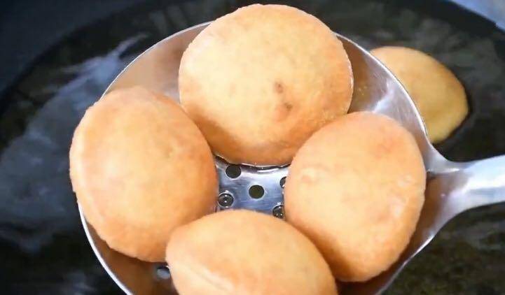 因为|早餐别吃油条馅饼了，教你快速做法，3分钟上桌，个个好吃鼓大泡