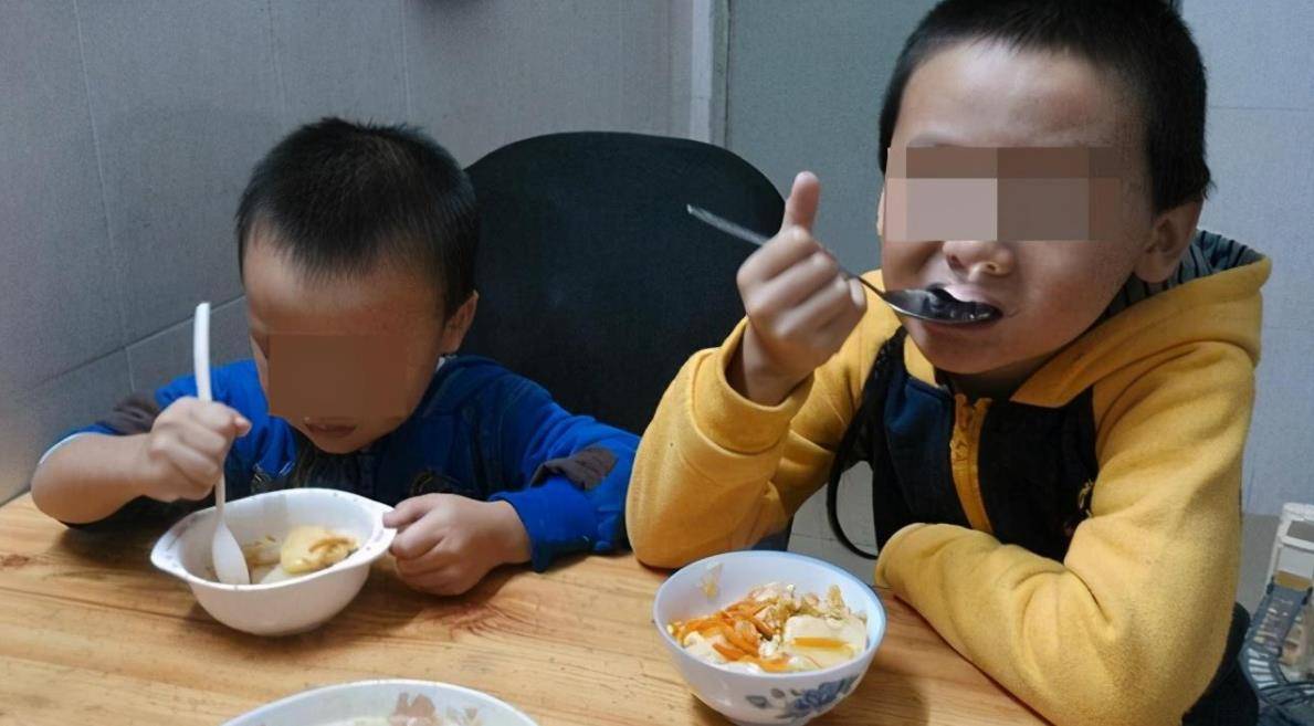 空腹|宁可让孩子早上空腹，这3种早饭也不要给娃吃，有害无益