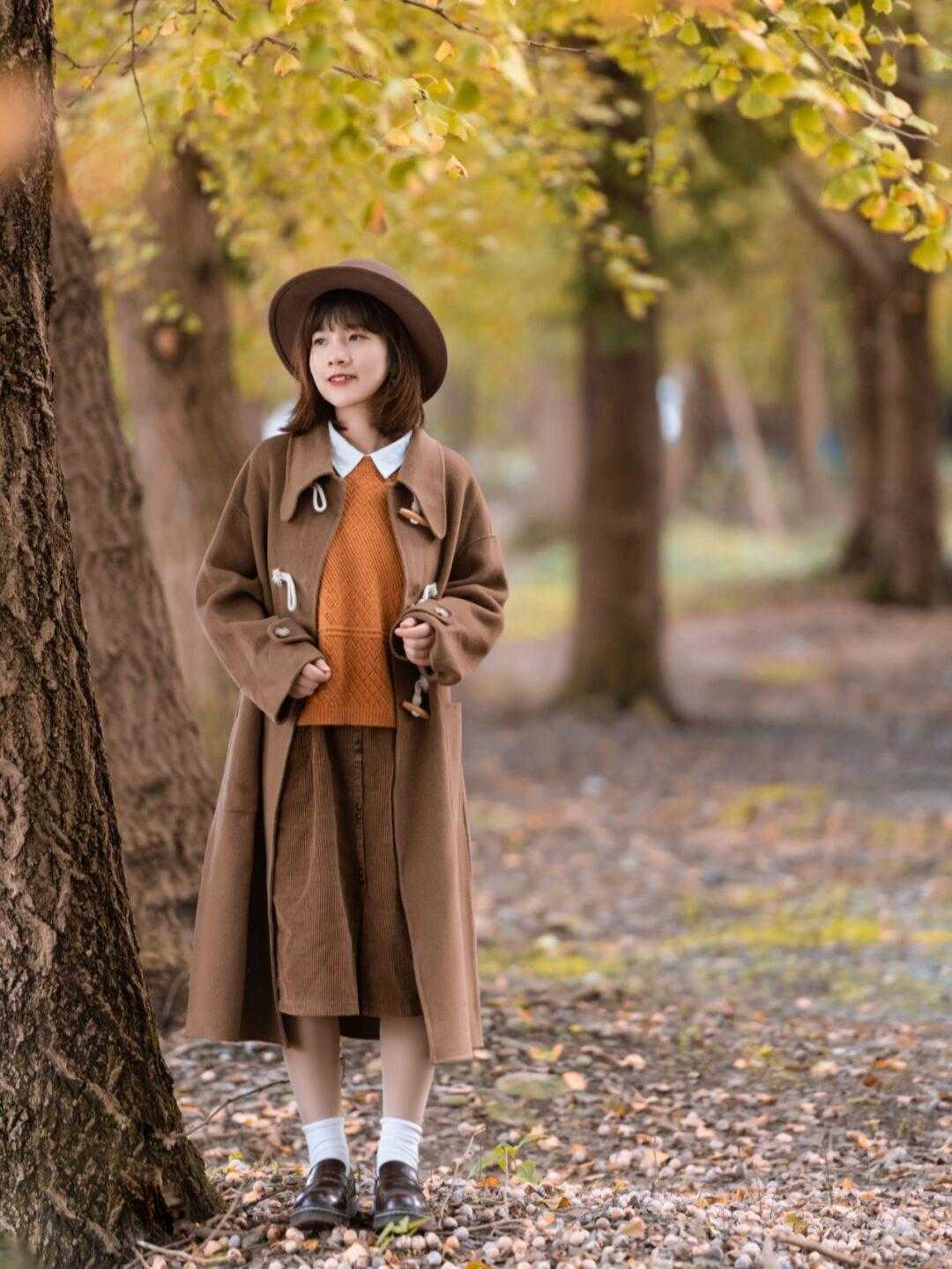 模板 这个寒冬，胖女孩的穿搭教科书模板，简约又简单，保暖有气质