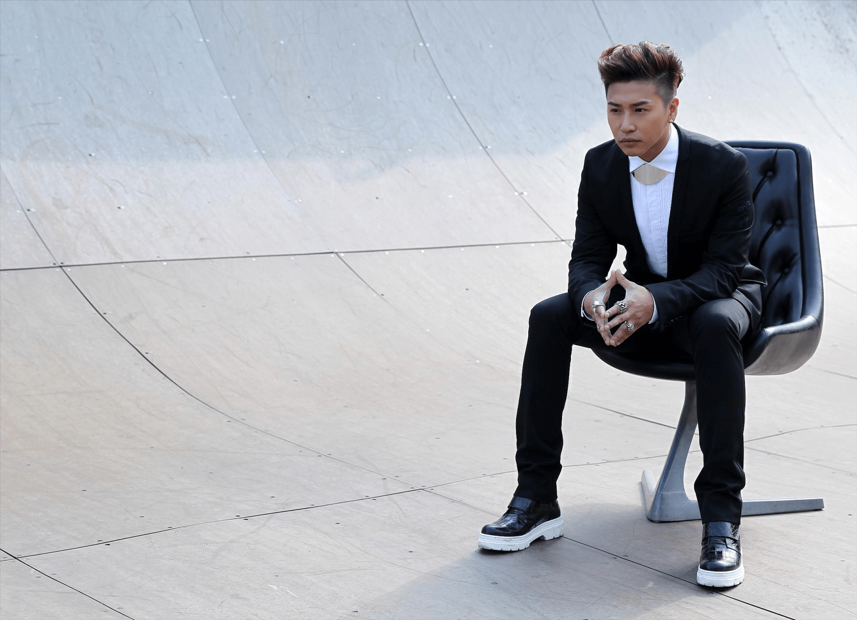 从替父还债到兄弟牵手前女友欧弟一生情事赛光芒