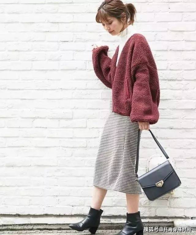 气息 女生都在穿的毛绒外套！多种搭配呈现多变的日系时髦