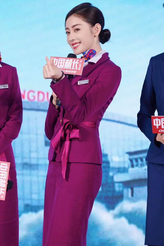 军装|最美空姐穿军装制服！又甜又飒太撩人，不愧是张敏李嘉欣的接班人