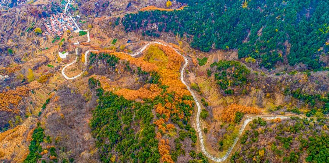 景区|太震撼！济南藏着几条盘山公路，每一条都会让老司机“欲罢不能”！