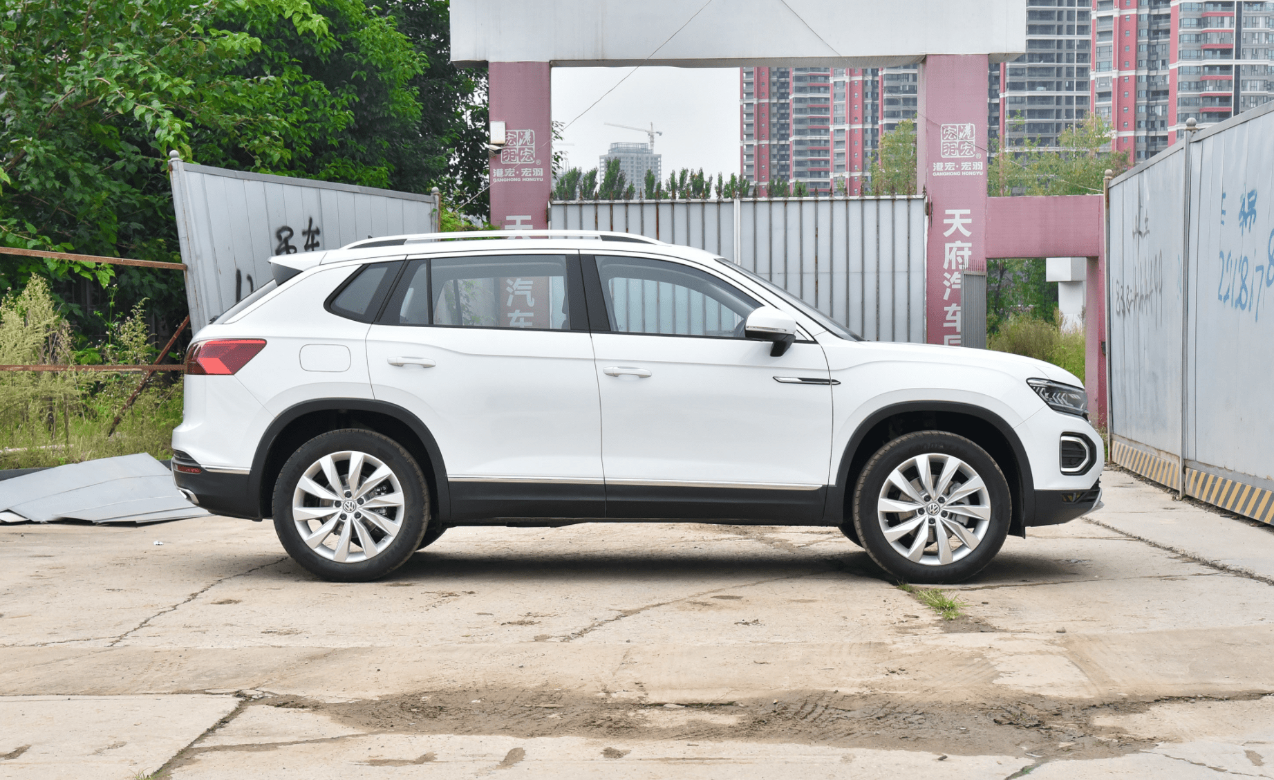 大众"以价换量"成功,探岳跌至13万出头,3年卖出45万辆_搜狐汽车_搜狐