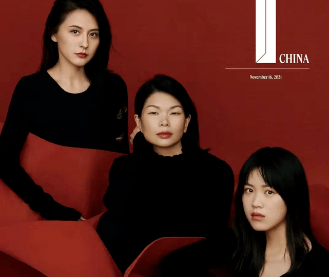 设计 冠军杨倩厉害了！跟超模吕燕合体拍大片一点不输，穿一身黑好高级