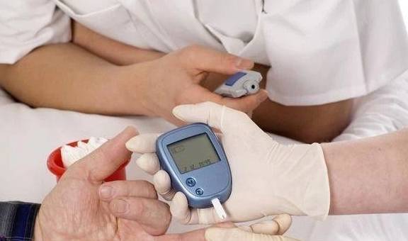 控制|糖尿病神经病变的6大信号,防糖尿病并发症的几个科学方法