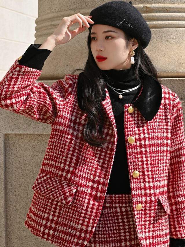 整体 如果你是精致女人,就不能错过“小香风套装”,照着穿就有好气质