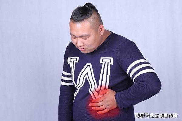 症状|尿毒症，身体知！身体若出现3种“提示”，尽早检查不要拖