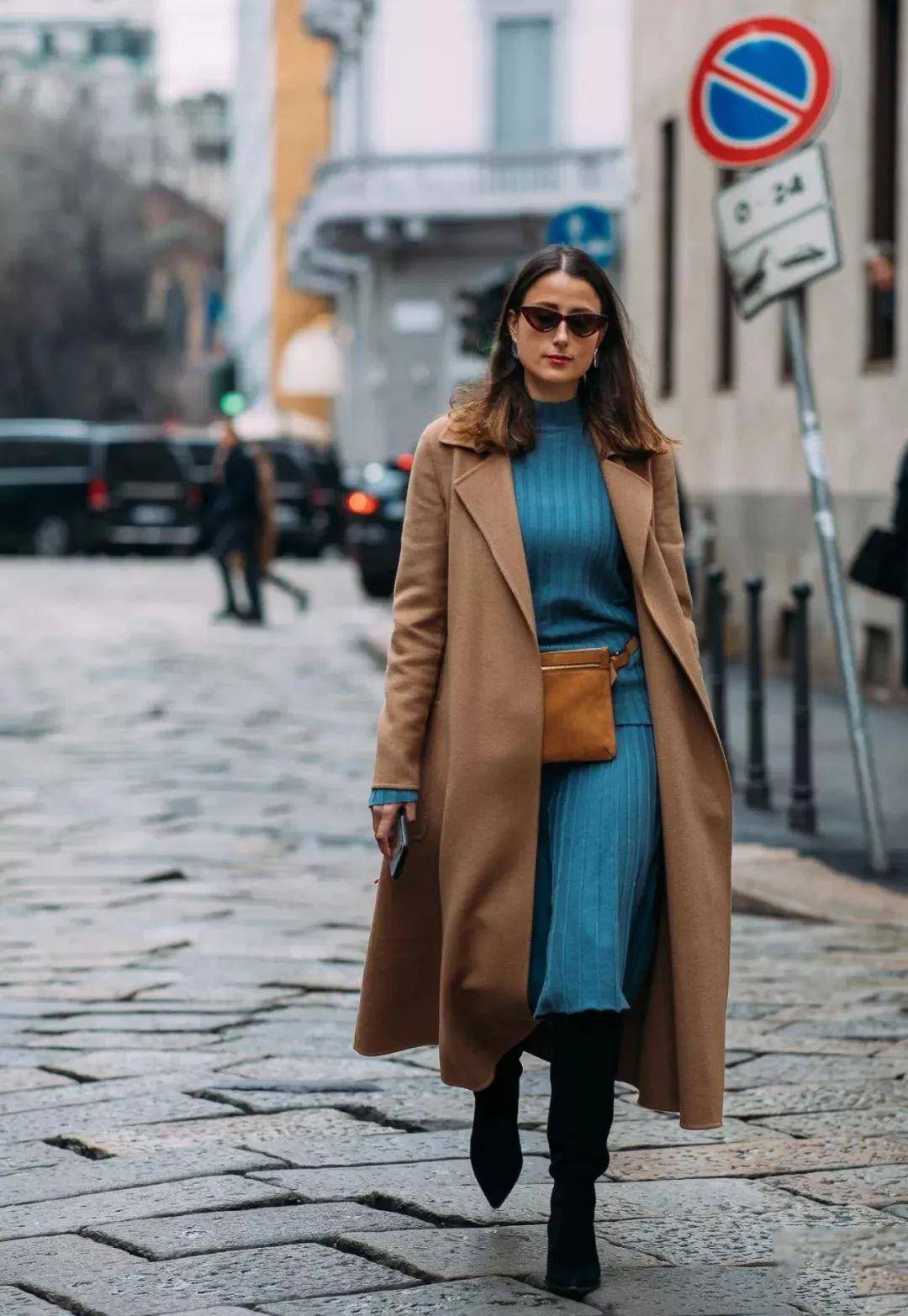 美得 入冬穿大衣＋裙子，美得无可救药！