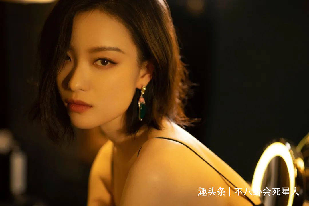 女神5位高颜值女神，一穿上古装就违和，远离古装是最正确的决定