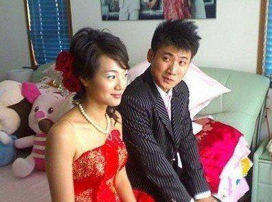 网友|39岁朱丹诞下二胎，丈夫周一围不知踪影，疑缺席待产与美女搭戏