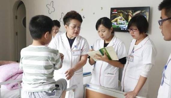 人体|6岁男孩一年没长个，医生检查后叹气：“毒早餐”也给孩子吃？