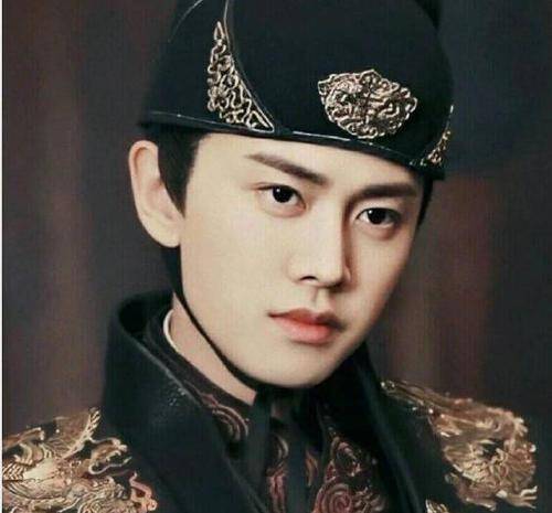 演技|“神奇”的任嘉伦：主演8部电视剧，仅糊了5部，女主是谁很重要