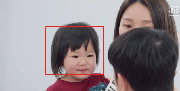 王祖蓝|36岁李亚男诞下二胎，晒出全家福大宝吸睛，网友：越来越好看