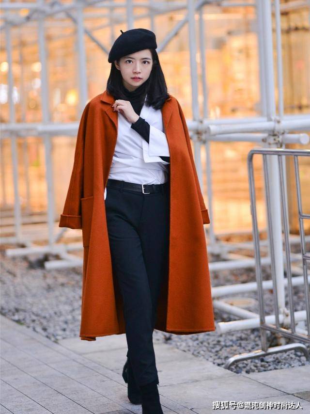 显得 穿大衣，不一定要配半身裙才好看，今年这3条长裤更时髦上档次
