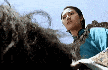 什么|马戴美瞳画眼线？太子妃升职记的马后期合成，骑马戏都是这么拍？！