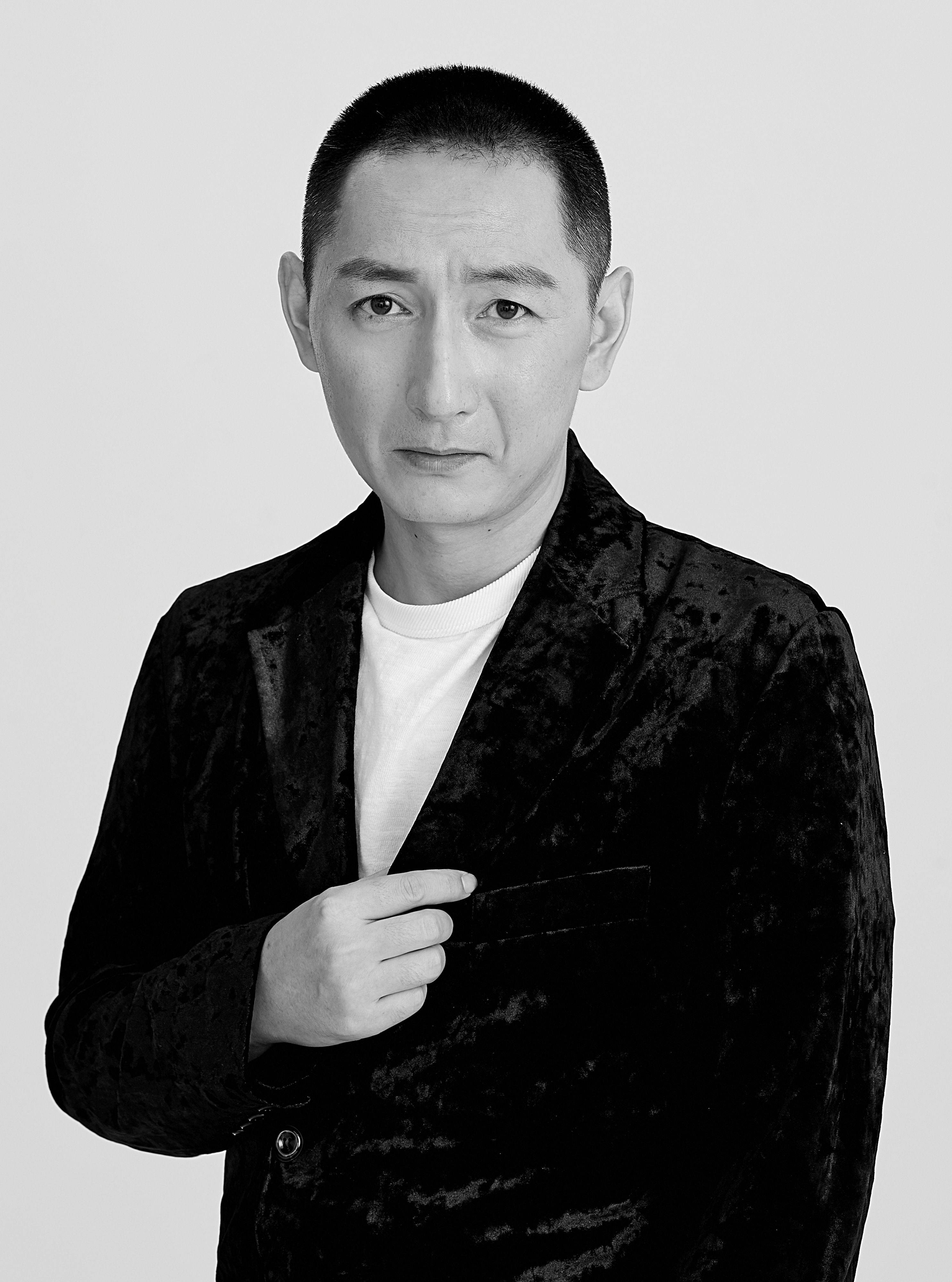 官宣|蒋中炜质感大片上线 搭档黄晓明新作《最后的真相》官宣改档