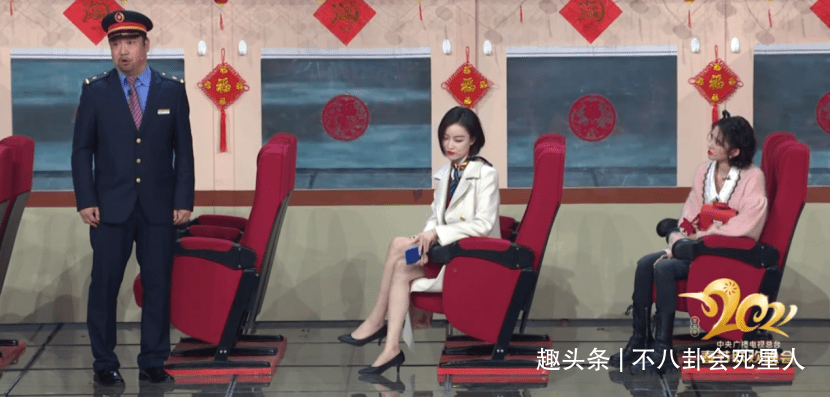 张梓琳 春晚舞台比美：热巴似小公主，倪妮肤色很抢眼，张梓琳母仪天下