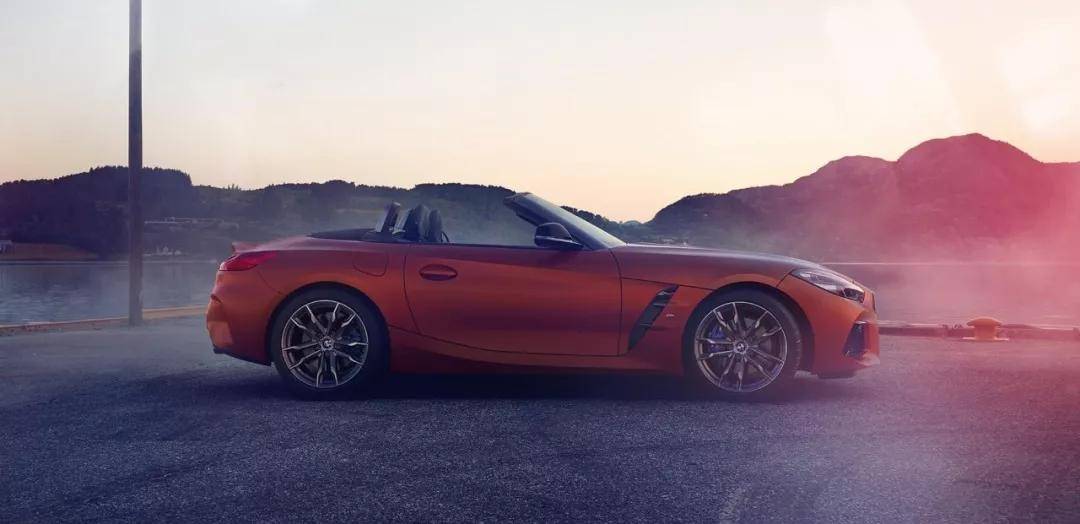 宝马跑车系列敞篷跑车z4 5044b796a3a44bd0b20452552f0904ef.jpeg