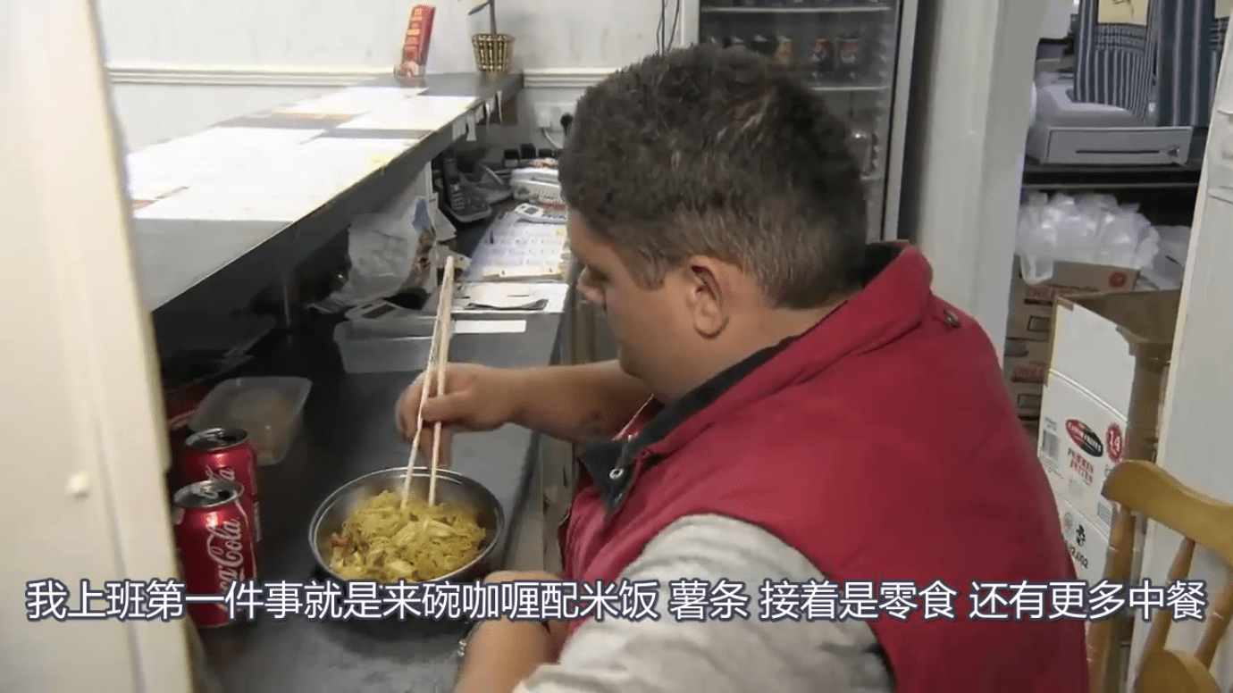 体重|84斤瘦子和308斤胖子交换饮食，一顿抵三顿，睡着还要被迫吃宵夜