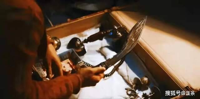 通风口|《扬名立万》：6次反转，3大遗憾，结局爆笑，却遭全员悲情下线